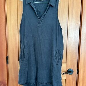 Dex Sleeveless Black Tunic Top